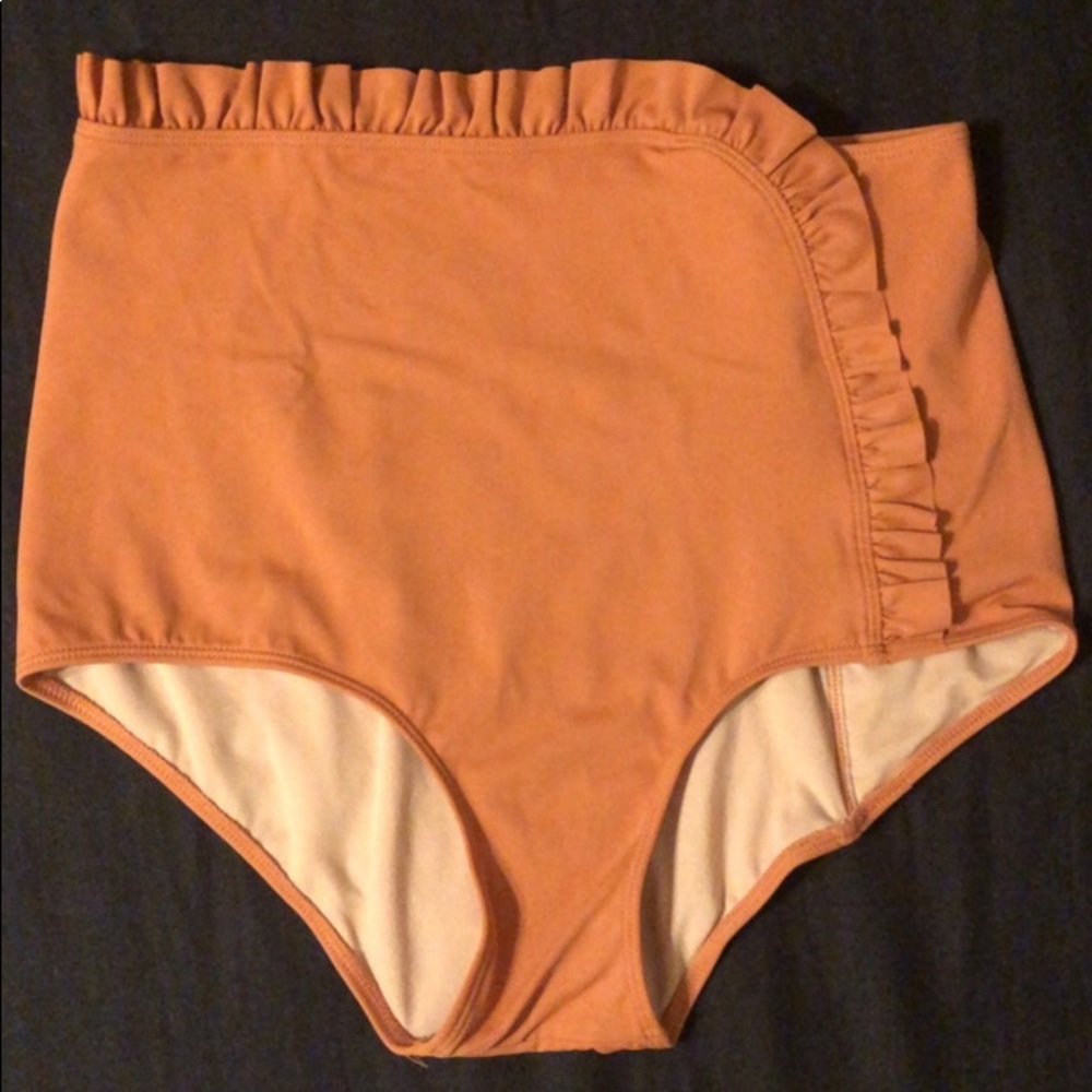Kortni Jeane Cashew Cascade Ruffle Bottoms